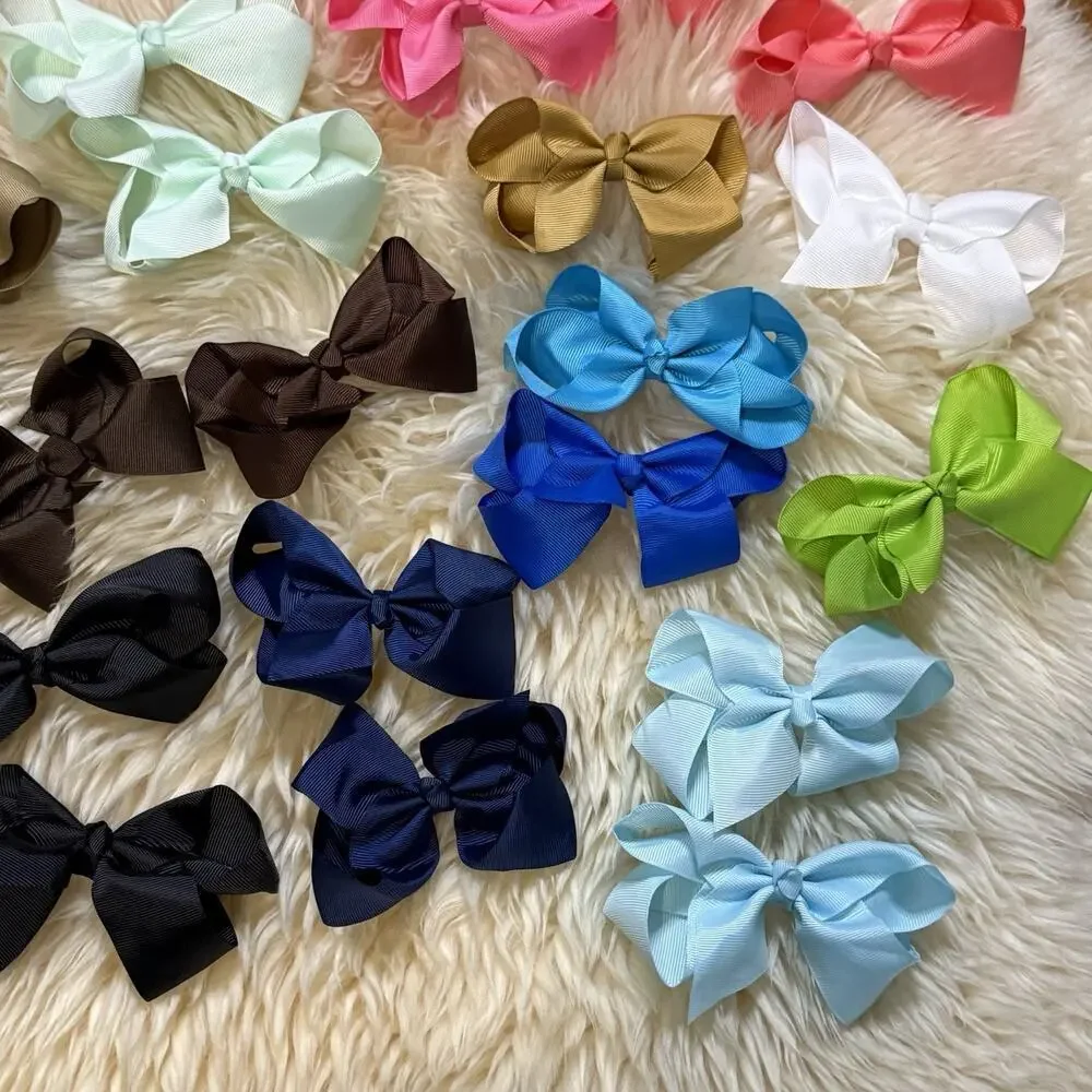 Lot Of 23 boutique style Girls hair bows 4”grosgrain ribbon Alligator Clip